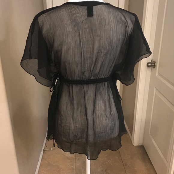 4 for $20 SALE H & M Flutter Sleeve Mesh Cover up - Picture 2 of 4